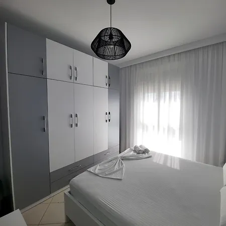 Alex's 2 公寓 Durrës